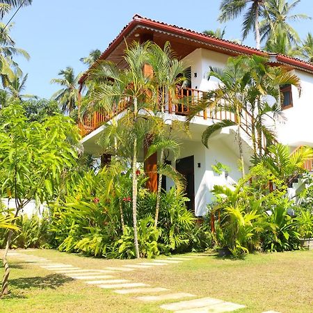 Anb Surf View Hotel Тангале Екстериор снимка