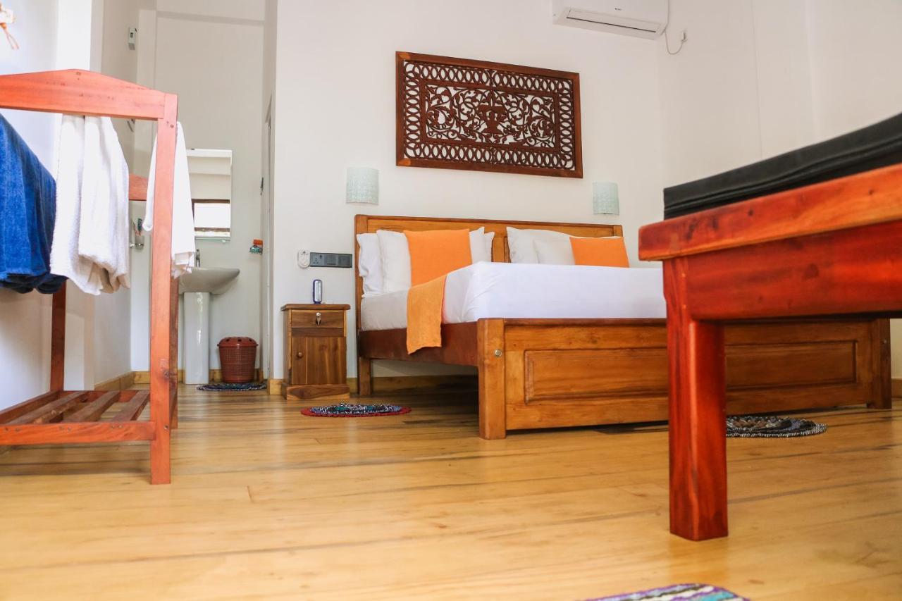 Anb Surf View Hotel Тангале Екстериор снимка