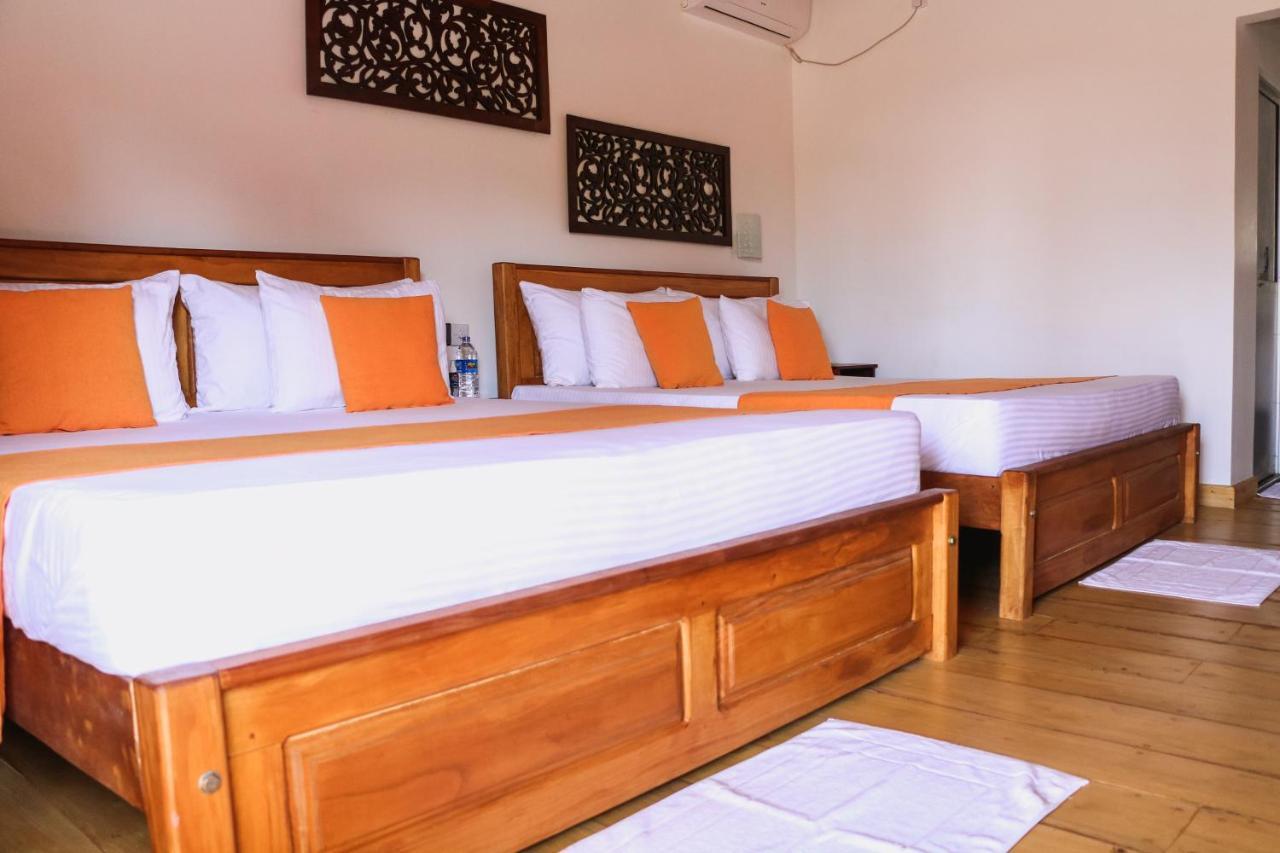 Anb Surf View Hotel Тангале Екстериор снимка