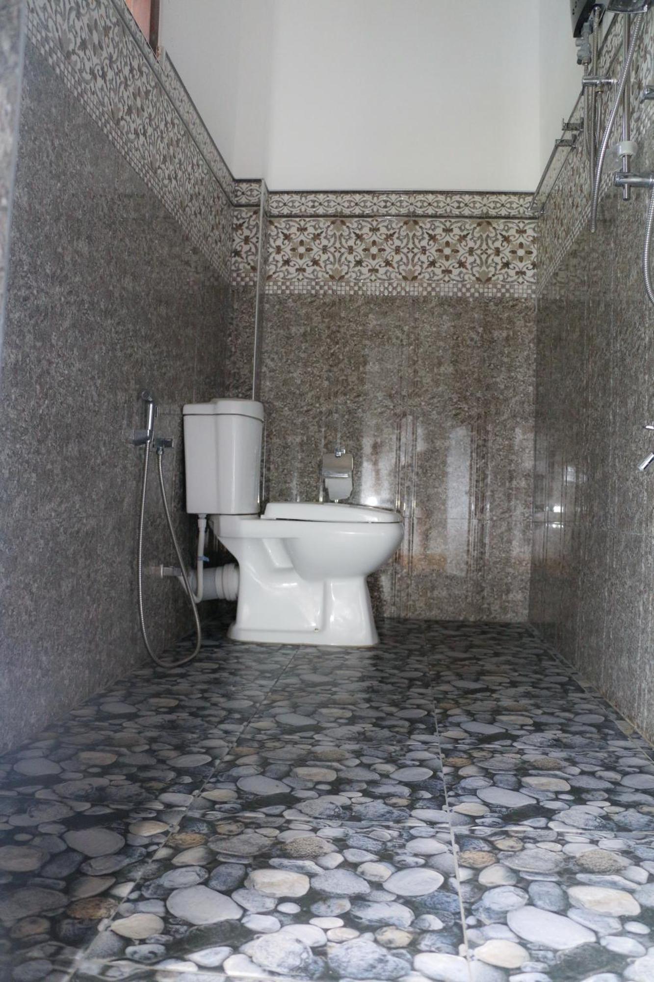 Anb Surf View Hotel Тангале Екстериор снимка
