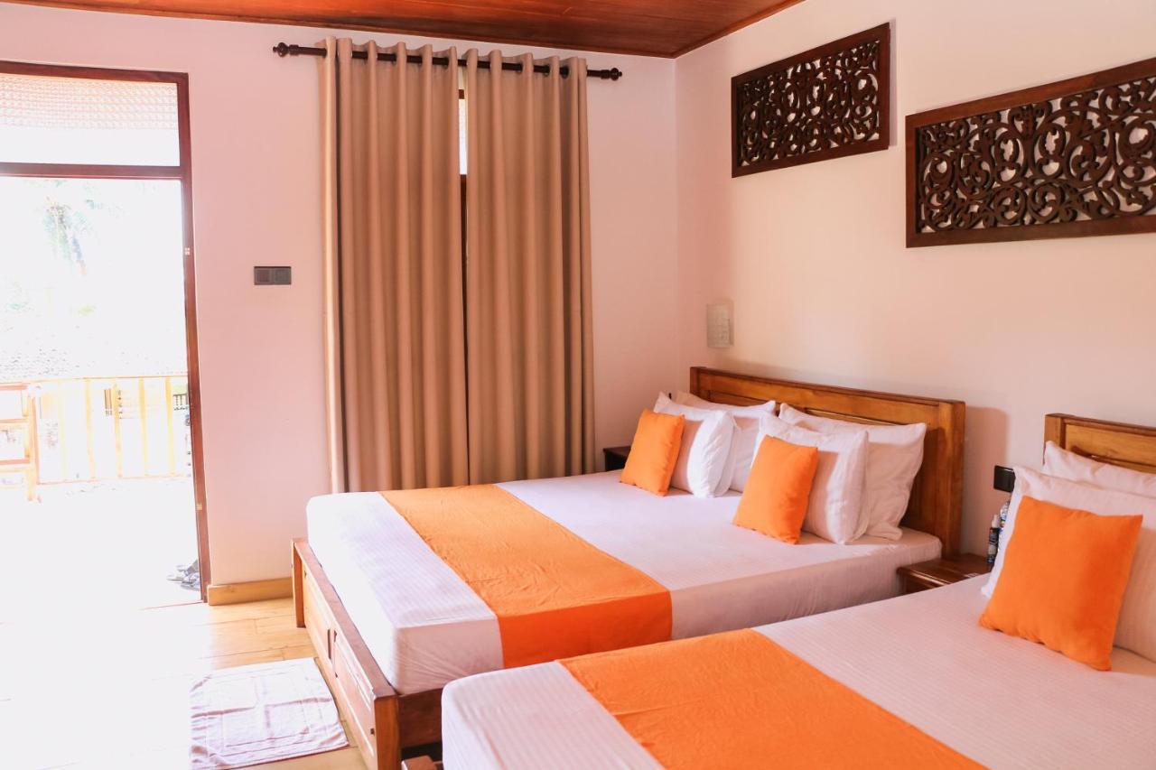 Anb Surf View Hotel Тангале Екстериор снимка